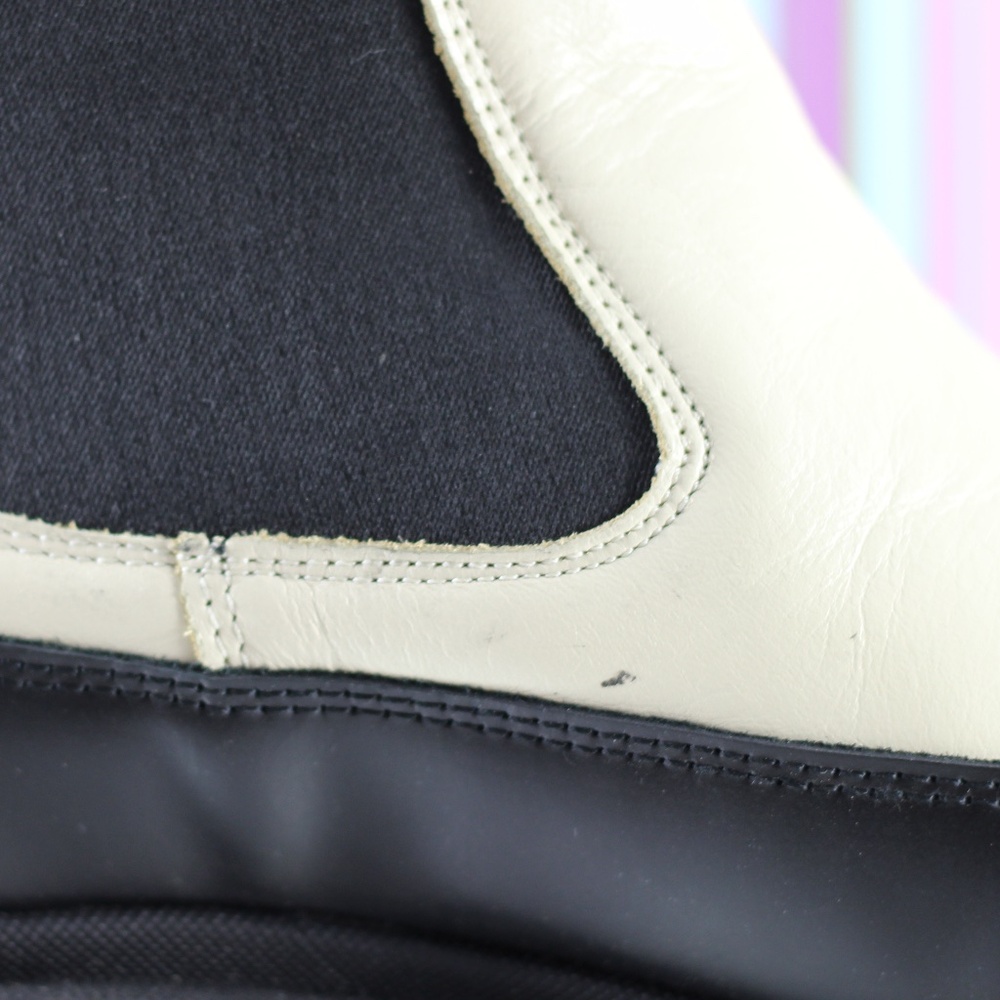 Simons Leather Bootie - Picture 13 of 15